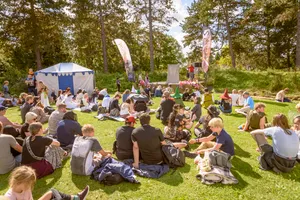 Henning Petersen preview